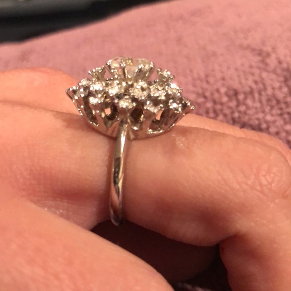 18 KGE CZ cocktail ring size 6 - Picture 5 of 14